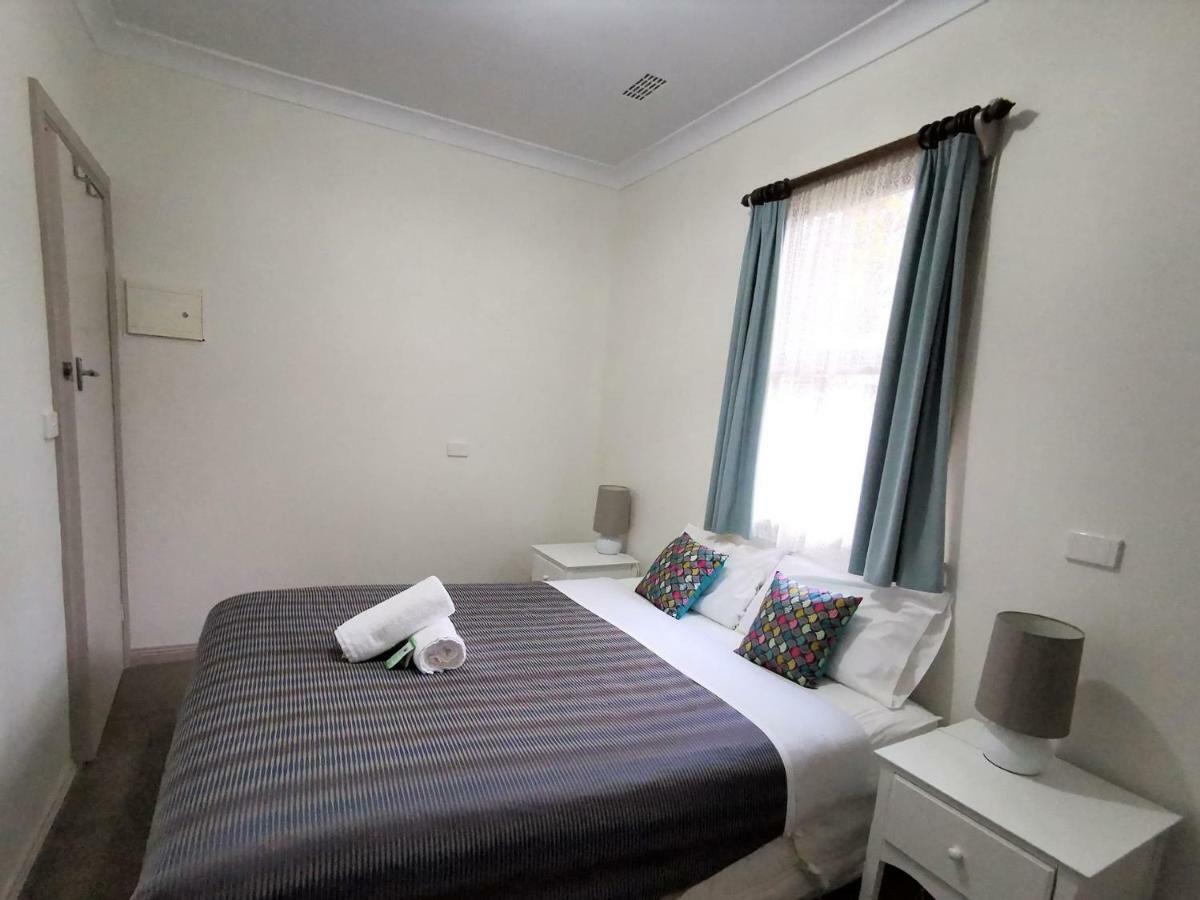 Elm Lodge Bright Luaran gambar
