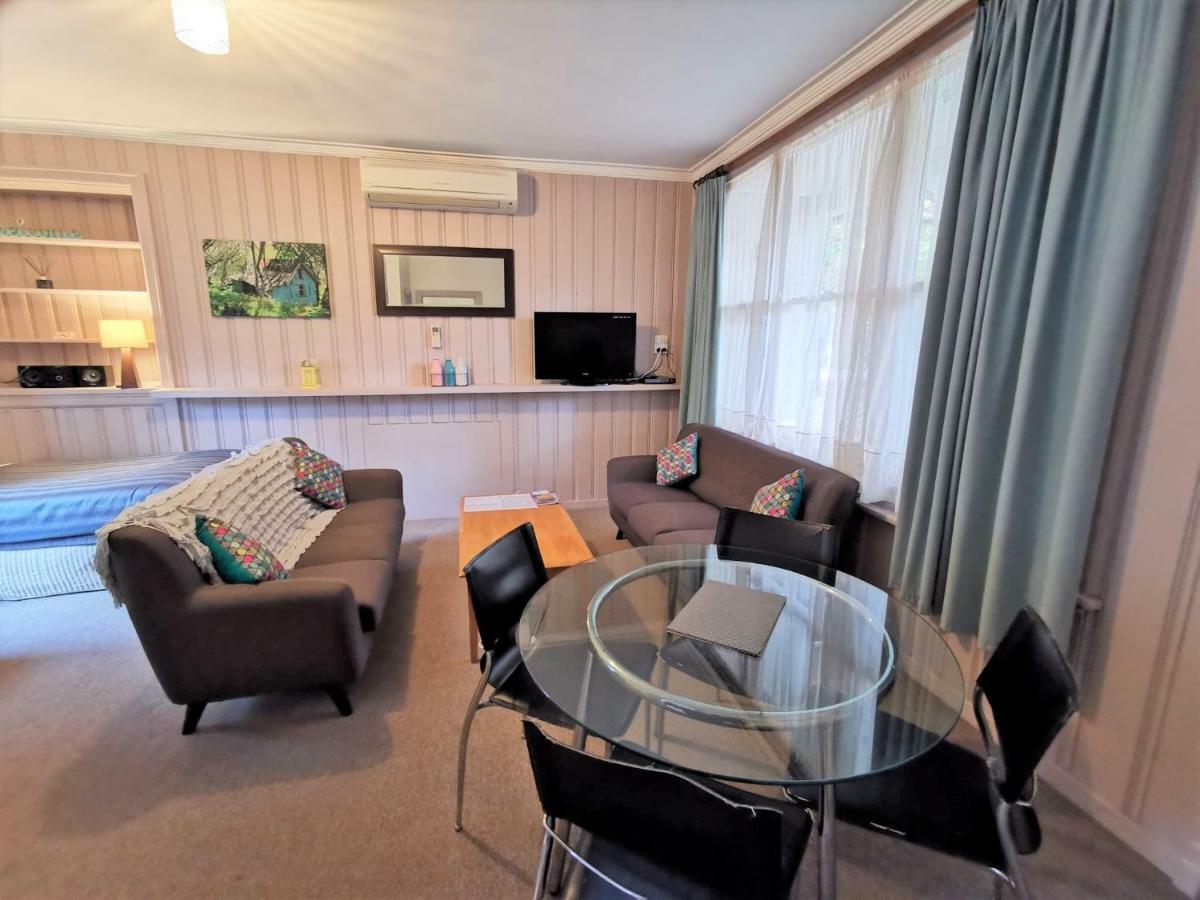 Elm Lodge Bright Luaran gambar